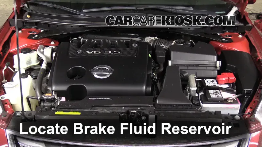 2011 Nissan Altima SR 3.5L V6 Sedan Brake Fluid